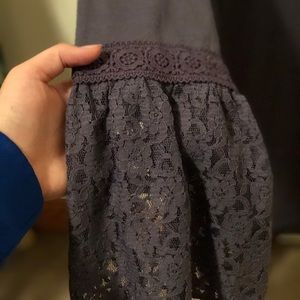 Long lace sleeve top, used as a long shirt